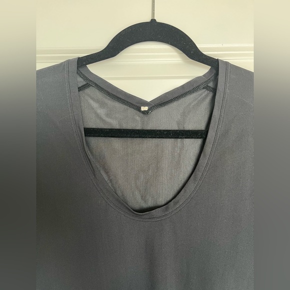 Mesh Lululemon top - Picture 2 of 7